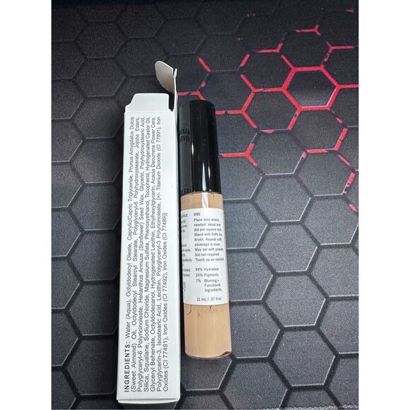 Maxine’s Revenge FRENCH FACE Concealer Concentrate - Color: light peach - Picture 2 of 6